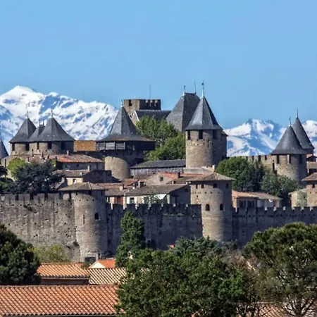 Proche Cite Medievale Et Centre - Parking Prive